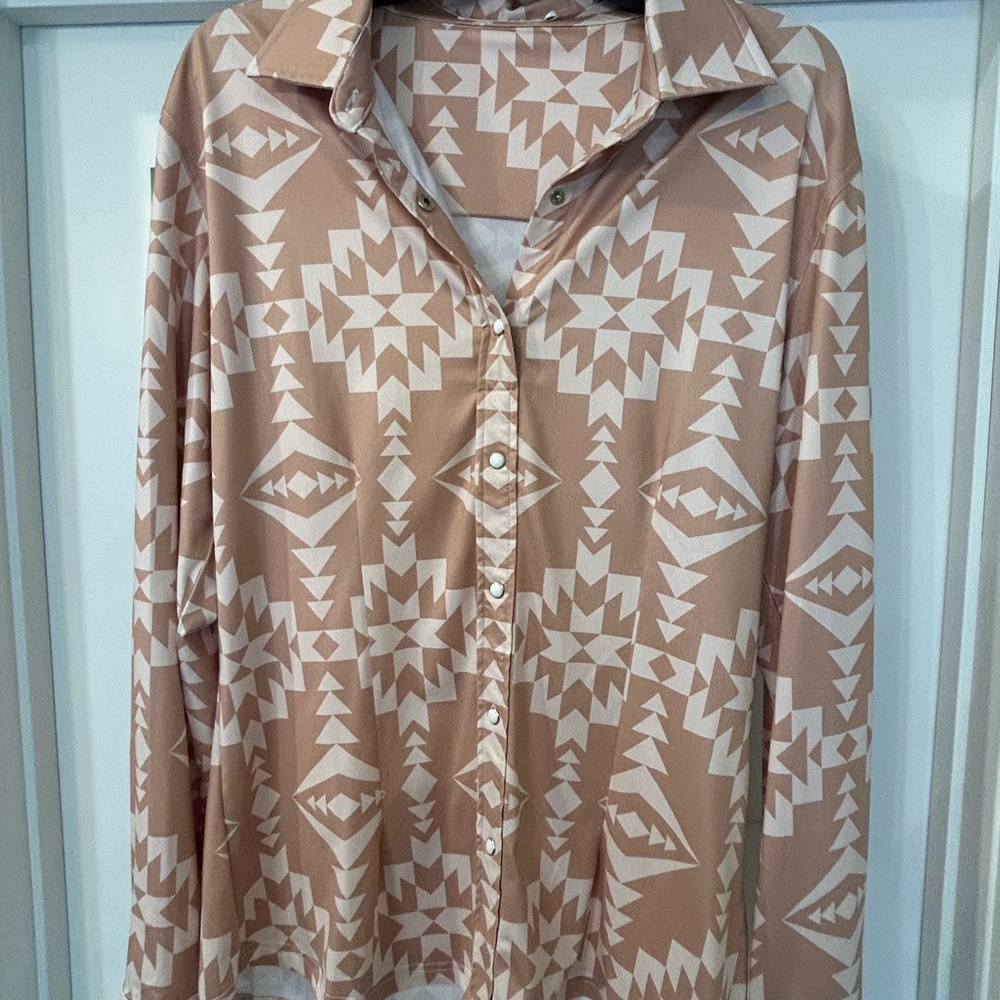 Geometric Patterned Button-Up Shirt